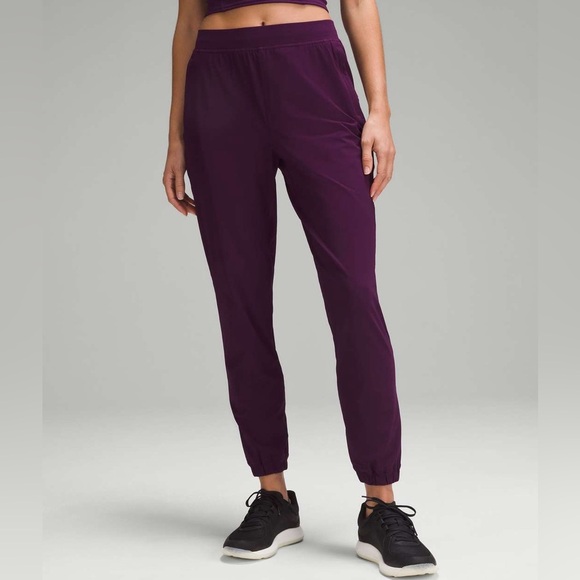 Lululemon Adapted State High-Rise Jogger *Full Length
Dramatic Magenta - Picture 2 of 10